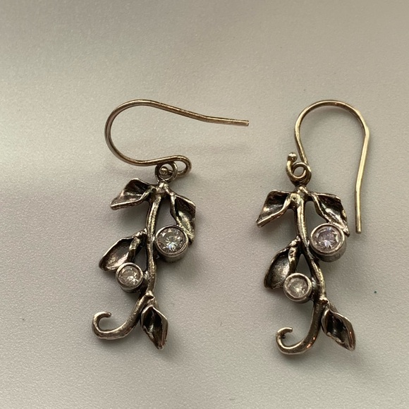 Shablool-Style Sterling CZ Israel Made Leaf Vine Dangle Earrings - Picture 8 of 12